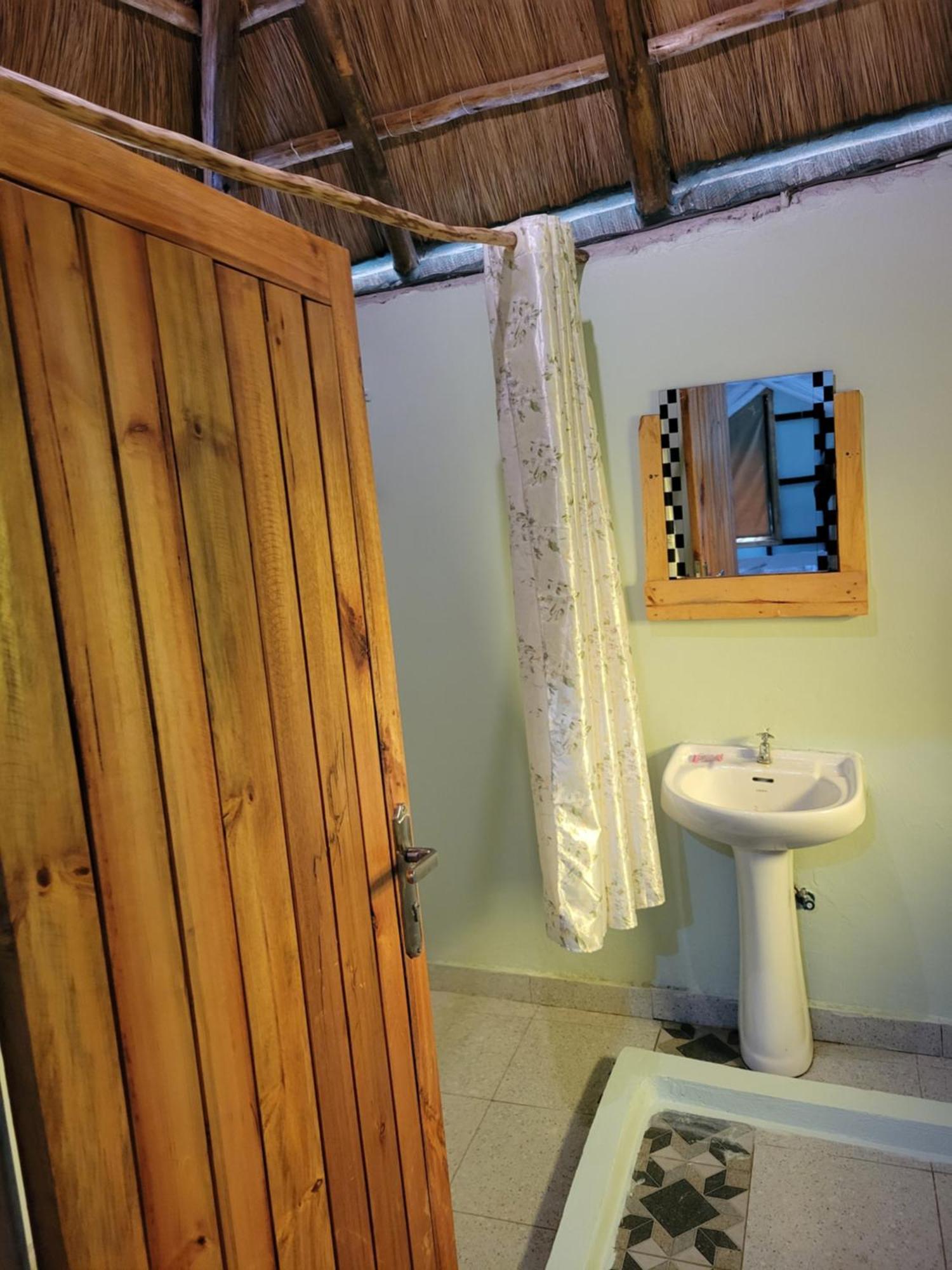 Songbird Safari Lodge & Campsite Katunguru المظهر الخارجي الصورة